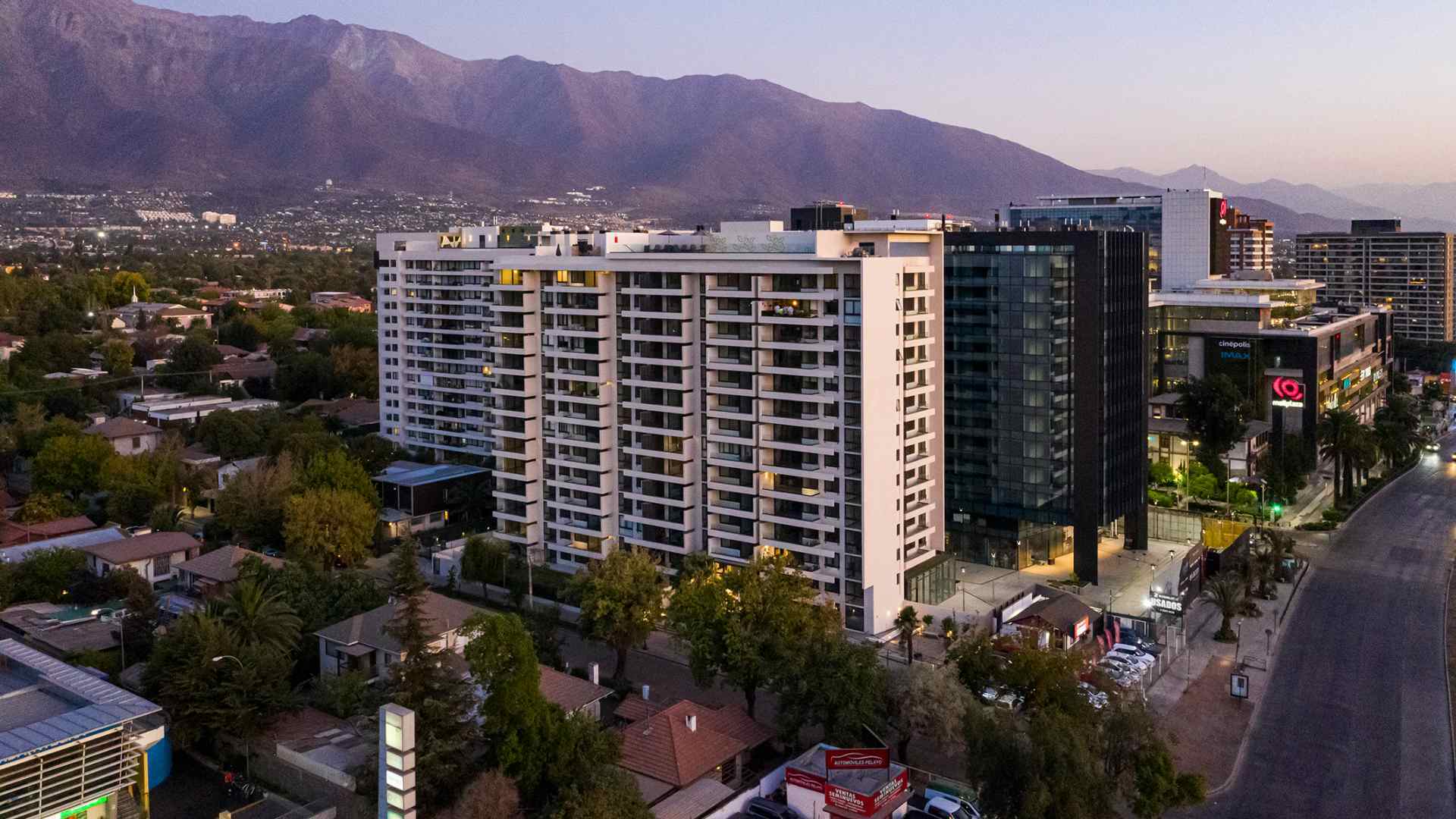 Los beneficios de trabajar y vivir en La Reina